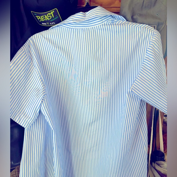 Blue and white striped shirt - Picture 2 of 4